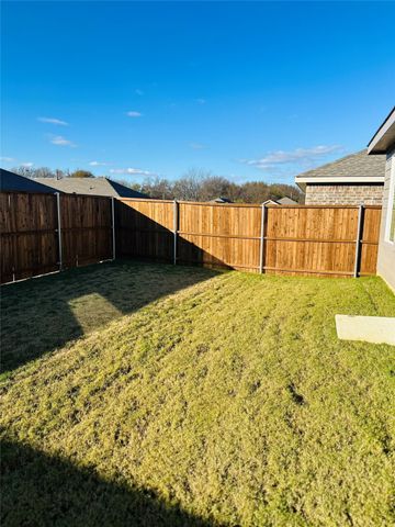 2064 Sulky Lane, Aubrey, TX 76227
