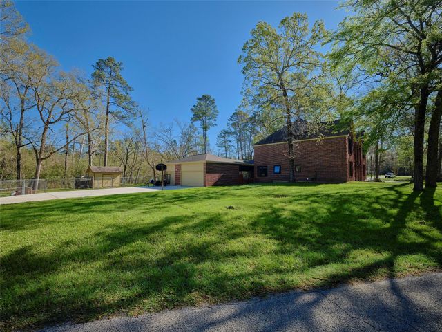 16302 Old Coach Road, Stagecoach, TX 77355