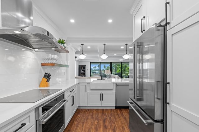 2835 Polo Island Drive H202, Wellington, FL 33414