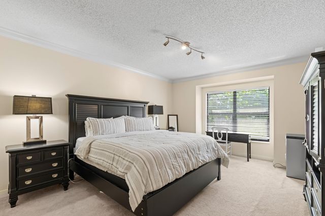 2835 Polo Island Drive H202, Wellington, FL 33414