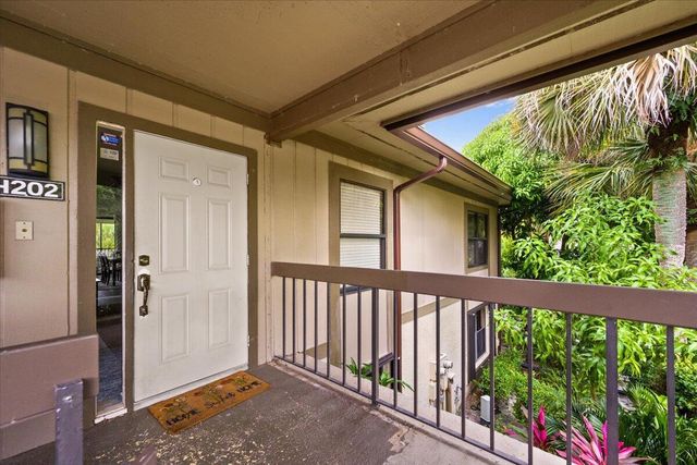 2835 Polo Island Drive H202, Wellington, FL 33414