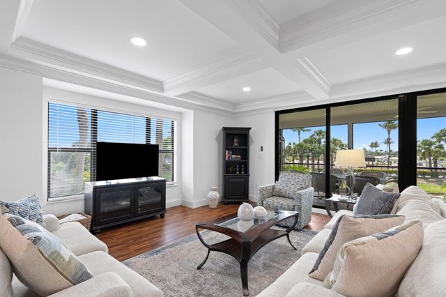 2835 Polo Island Drive H202, Wellington, FL 33414