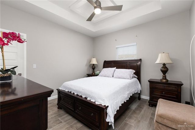 5816 Pelican Avenue, Palmhurst, TX 78573