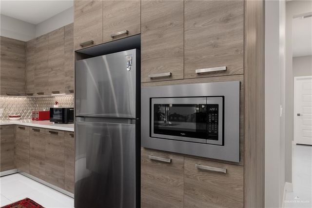 5816 Pelican Avenue, Palmhurst, TX 78573