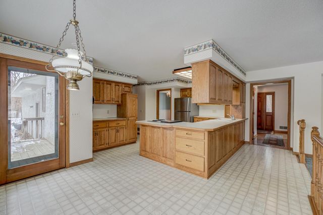 6155 Woodchuck Circle, Lino Lakes, MN 55110