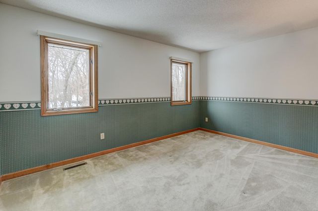 6155 Woodchuck Circle, Lino Lakes, MN 55110