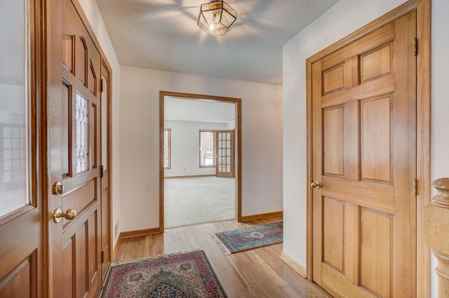 6155 Woodchuck Circle, Lino Lakes, MN 55110