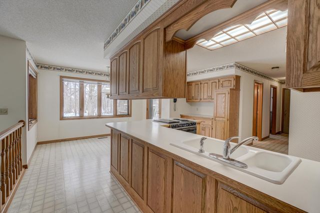 6155 Woodchuck Circle, Lino Lakes, MN 55110
