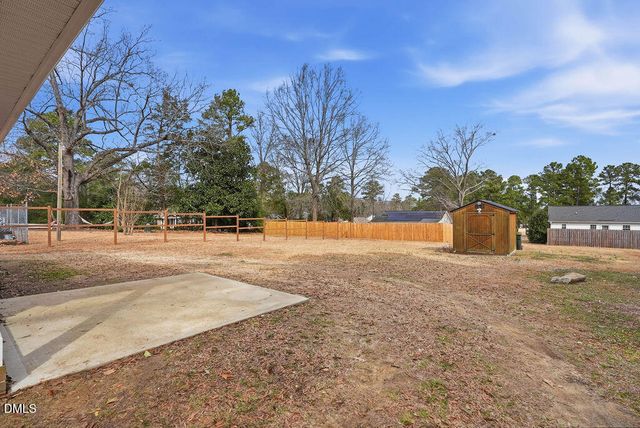 512 W Lofton Street, Lillington, NC 27546