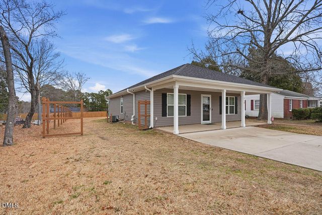 512 W Lofton Street, Lillington, NC 27546