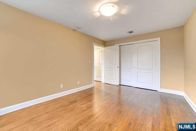 31 Skymark Court 31, Upper Saddle River, NJ 07458