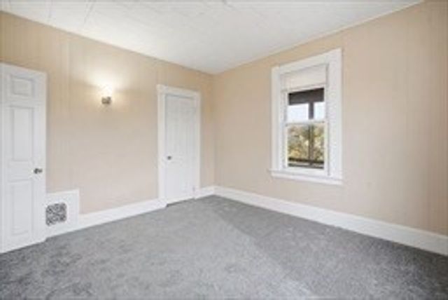 201 Main St, Springfield, MA 01151