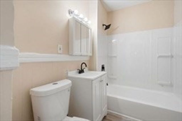 201 Main St, Springfield, MA 01151