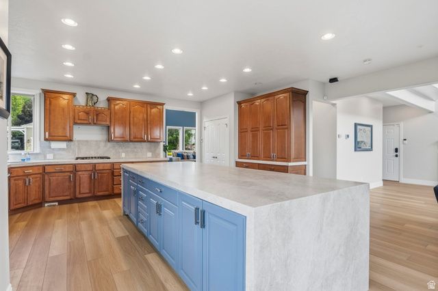 1647 E WYLIE LN, Draper, UT 84020