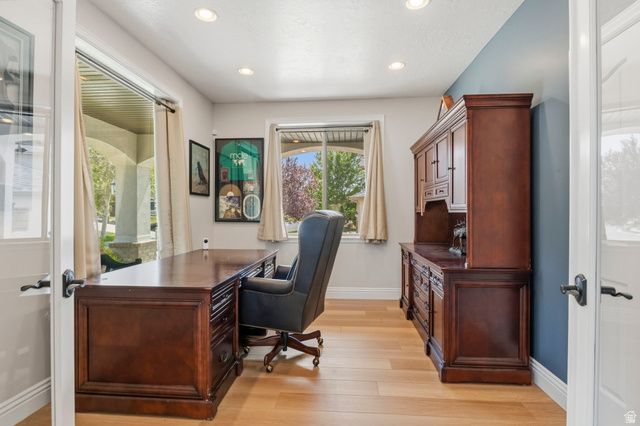 1647 E WYLIE LN, Draper, UT 84020