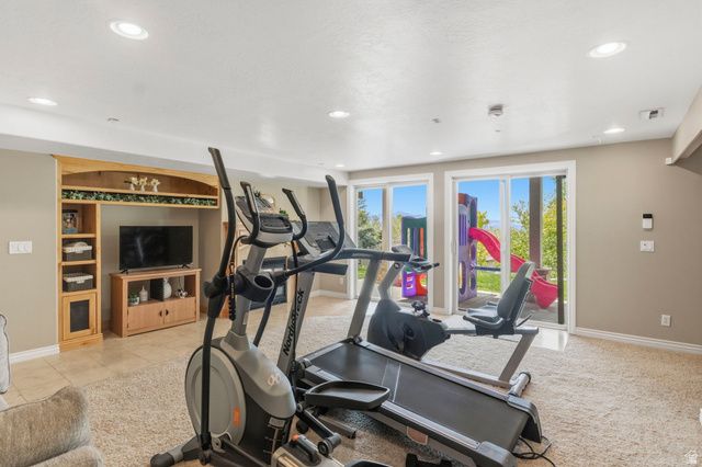 1647 E WYLIE LN, Draper, UT 84020