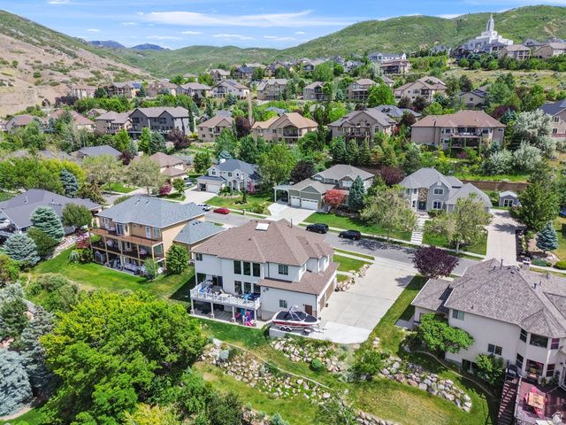 1647 E WYLIE LN, Draper, UT 84020