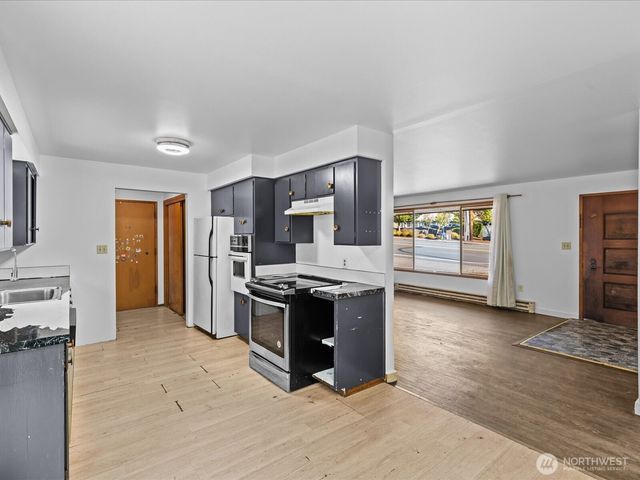 1416 112th Street SE, Everett, WA 98204