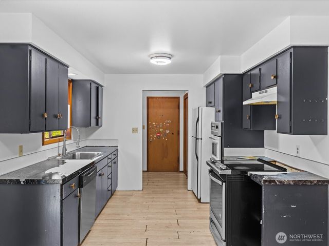 1416 112th Street SE, Everett, WA 98204