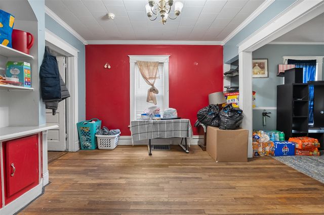 1319 Jackson Street, Kalamazoo, MI 49001