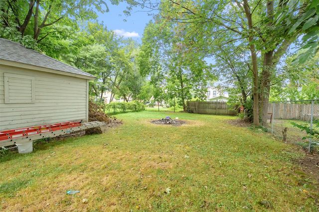 1319 Jackson Street, Kalamazoo, MI 49001
