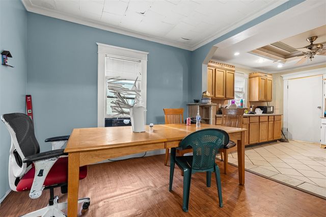 1319 Jackson Street, Kalamazoo, MI 49001