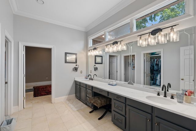 213 W Canebrake Blvd., Hattiesburg, MS 39402