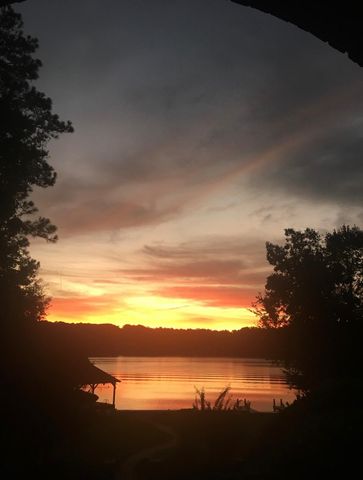 213 W Canebrake Blvd., Hattiesburg, MS 39402