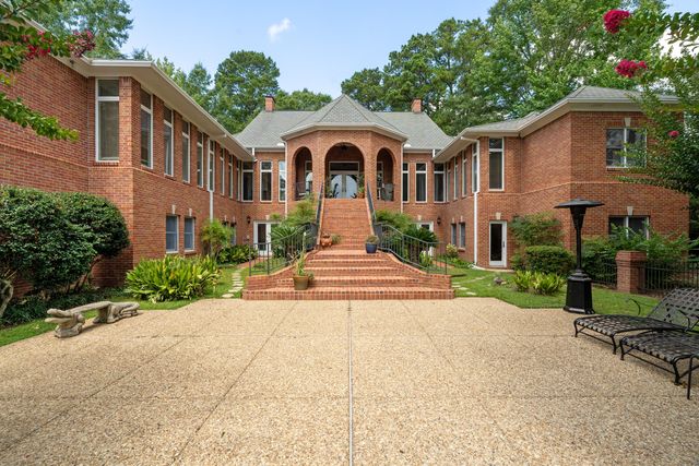 213 W Canebrake Blvd., Hattiesburg, MS 39402