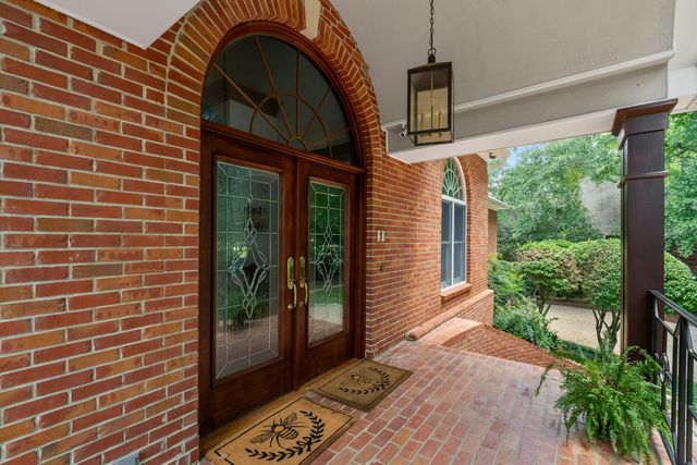 213 W Canebrake Blvd., Hattiesburg, MS 39402