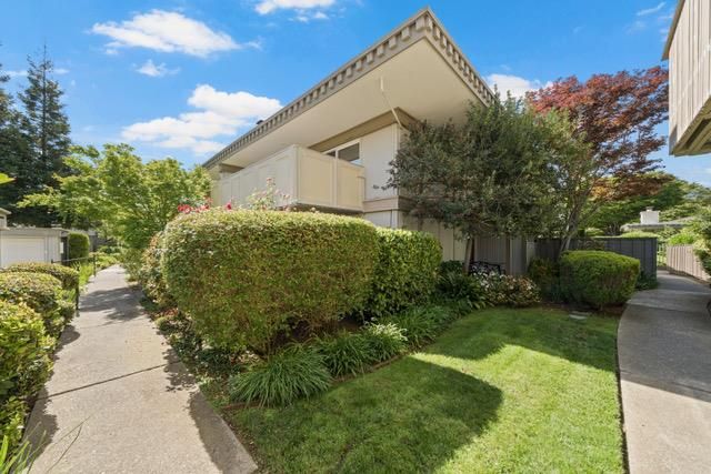 23 Los Altos Square, Los Altos, CA 94022