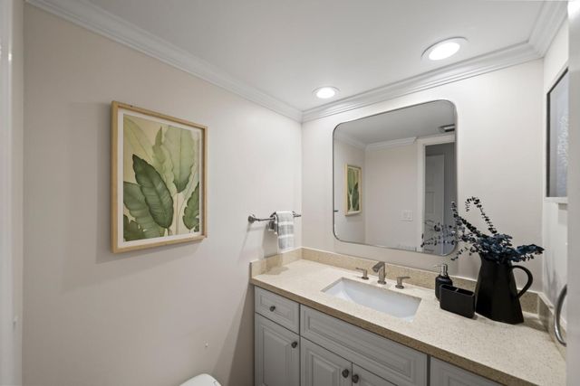 23 Los Altos Square, Los Altos, CA 94022