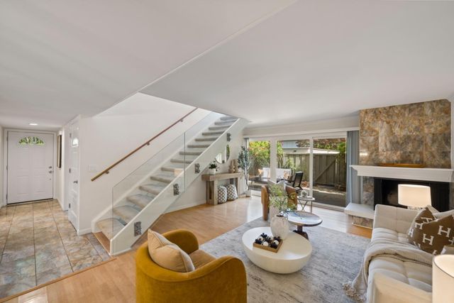 23 Los Altos Square, Los Altos, CA 94022
