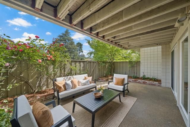 23 Los Altos Square, Los Altos, CA 94022