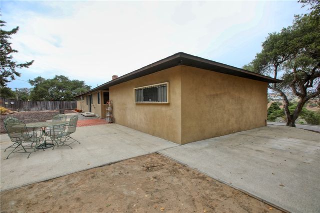 910 N 12th Street, Grover Beach, CA 93433