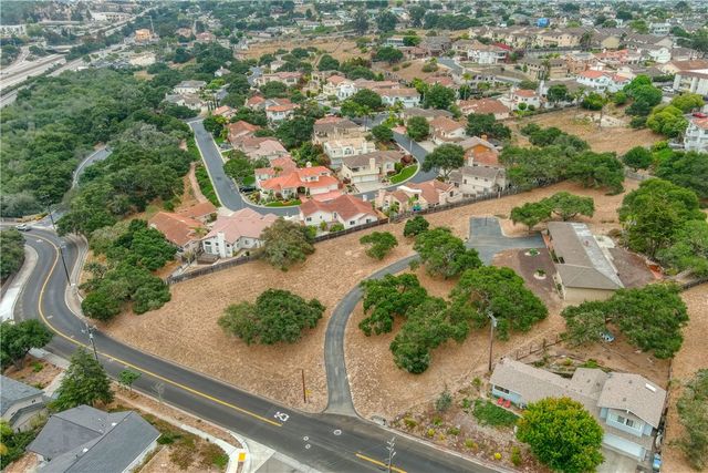 910 N 12th Street, Grover Beach, CA 93433