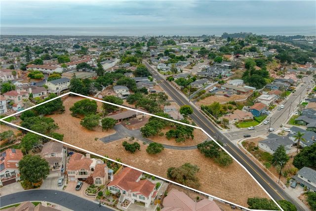 910 N 12th Street, Grover Beach, CA 93433