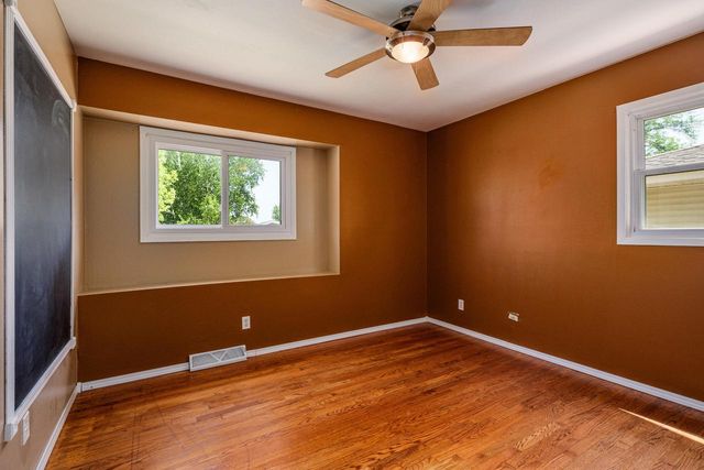 8026 50th AVENUE, Kenosha, WI 53142