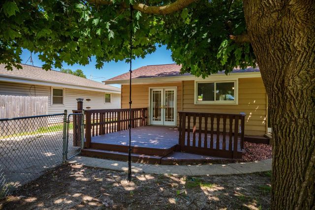8026 50th AVENUE, Kenosha, WI 53142