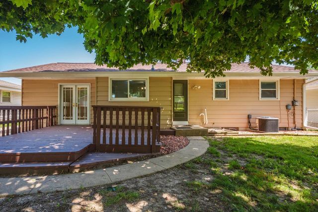 8026 50th AVENUE, Kenosha, WI 53142
