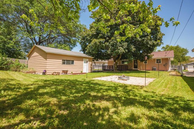 8026 50th AVENUE, Kenosha, WI 53142