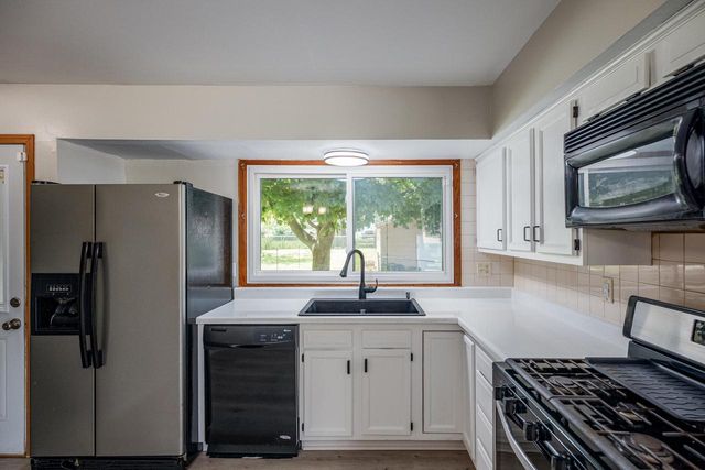 8026 50th AVENUE, Kenosha, WI 53142