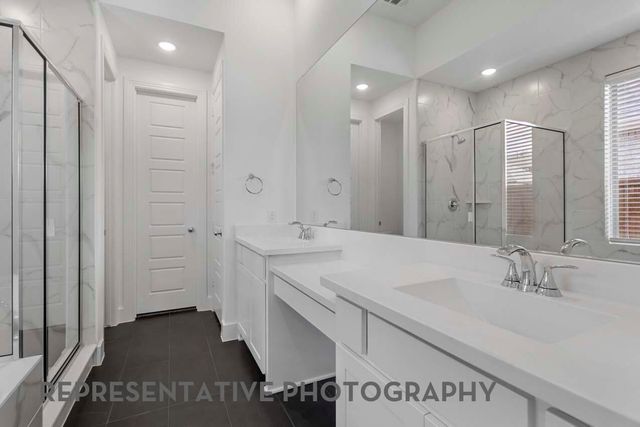 18123 Sunlit Oasis Drive, Webster, TX 77598
