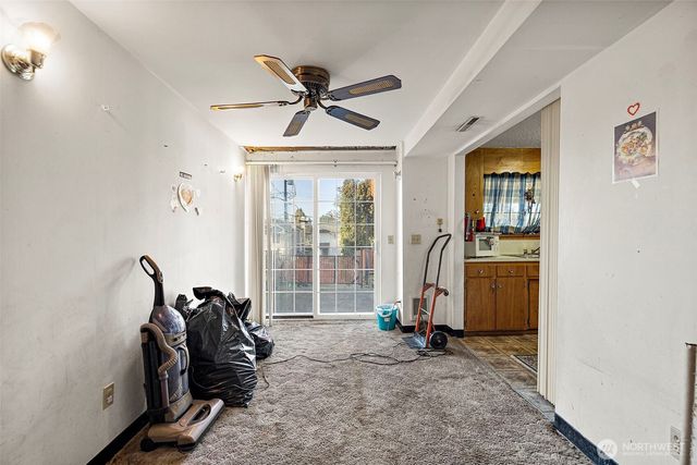 8829 20th Avenue SW, Seattle, WA 98106