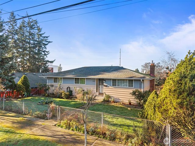 8829 20th Avenue SW, Seattle, WA 98106