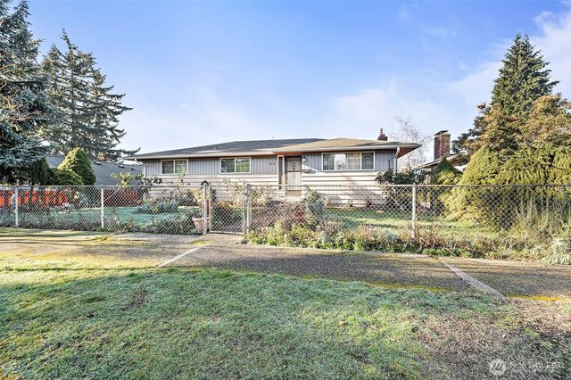 8829 20th Avenue SW, Seattle, WA 98106