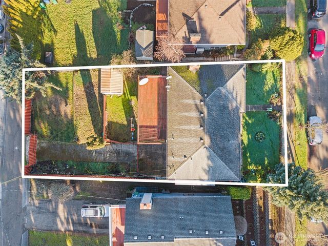 8829 20th Avenue SW, Seattle, WA 98106