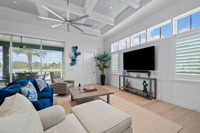 206 Locha Drive, Jupiter, FL 33458