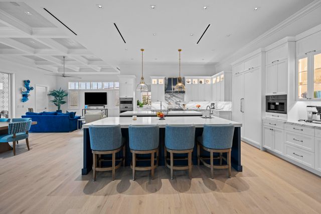 206 Locha Drive, Jupiter, FL 33458