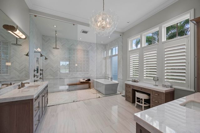 206 Locha Drive, Jupiter, FL 33458